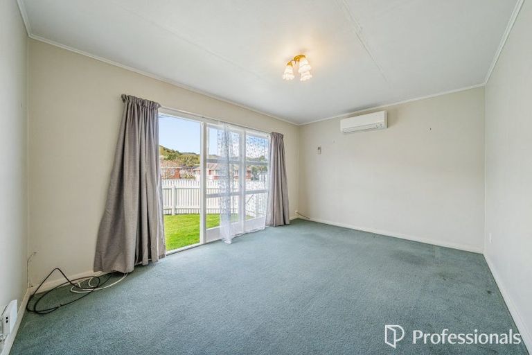 Photo of property in 1/1079 High Street, Taita, Lower Hutt, 5011