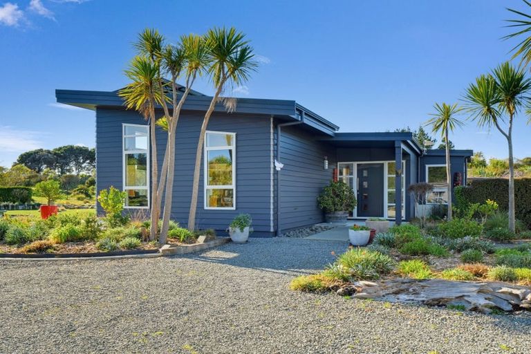 Photo of property in 17 Waka Tete Place, Waitarere, Levin, 5510