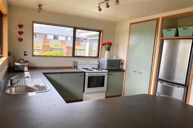 Photo of property in 2 Kamahi Street, Kaka Point, Balclutha, 9271