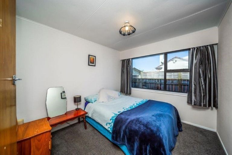 Photo of property in 16 Caplen Street, Hawera, 4610