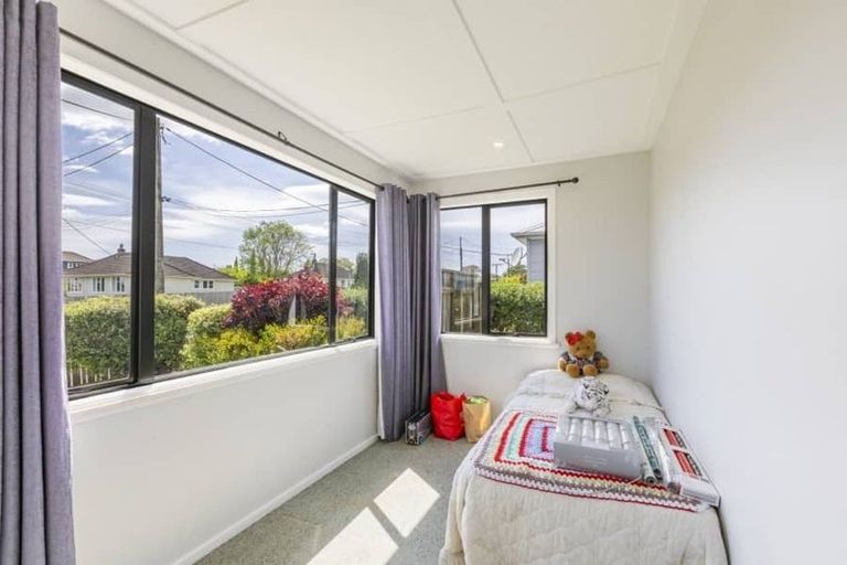 Photo of property in 17 Freyberg Terrace, Waipukurau, 4200