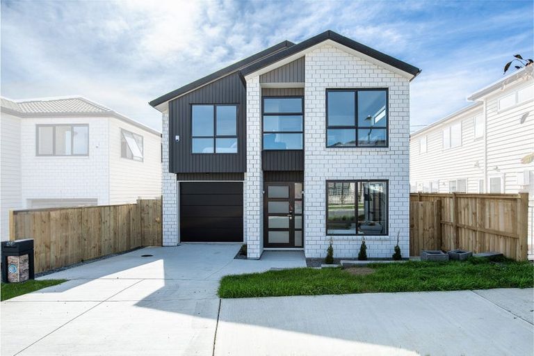 Photo of property in 54 Tir Conaill Avenue, Flat Bush, Auckland, 2019