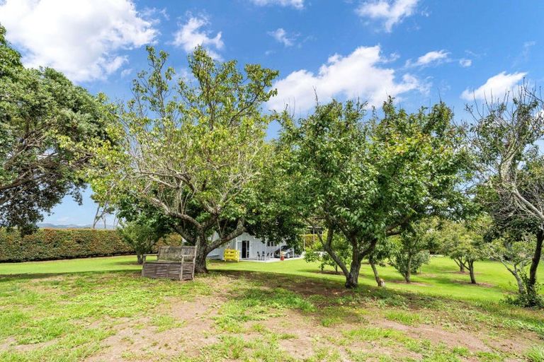 Photo of property in 21 Pyle Road East, One Tree Point, Whangarei, 0171