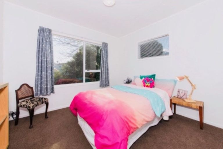 Photo of property in 24 Venus Place, Half Moon Bay, Auckland, 2012