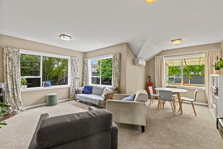 Photo of property in 39 Plynlimon Road, Fendalton, Christchurch, 8052