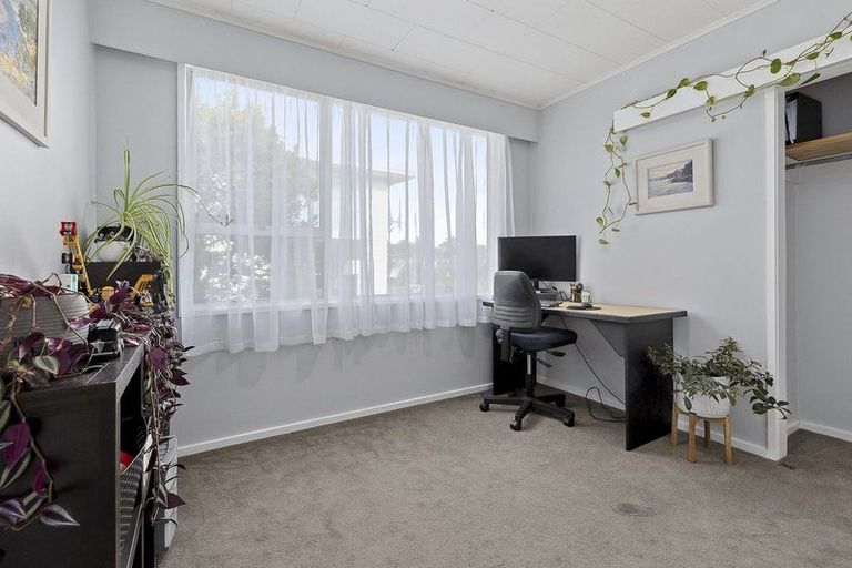 Photo of property in 15 Brora Crescent, Papakowhai, Porirua, 5024