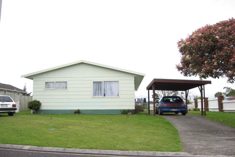 Photo of property in 17 Tuahu Place, Waitara, 4320