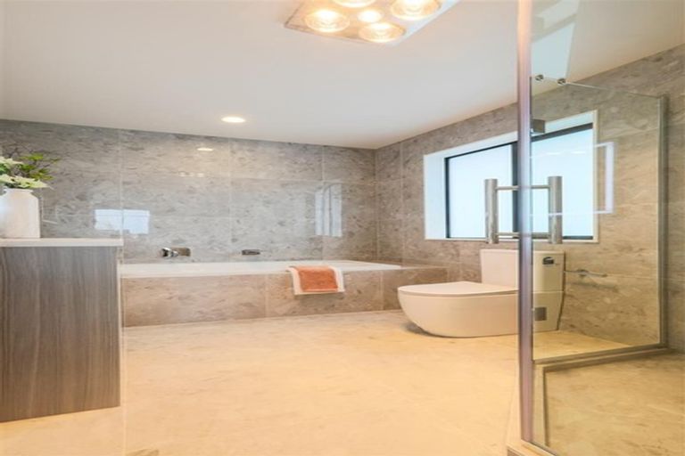 Photo of property in 18 Hutukawa Drive, Beachlands, Auckland, 2018