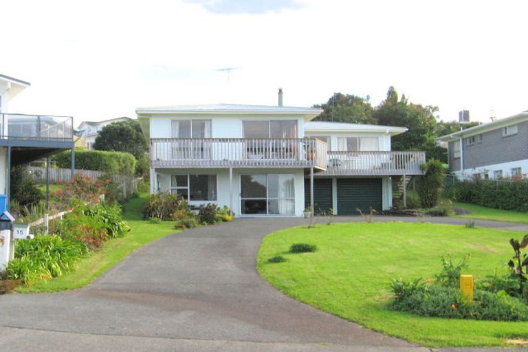 Photo of property in 17 Dalton Road, Snells Beach, 0920
