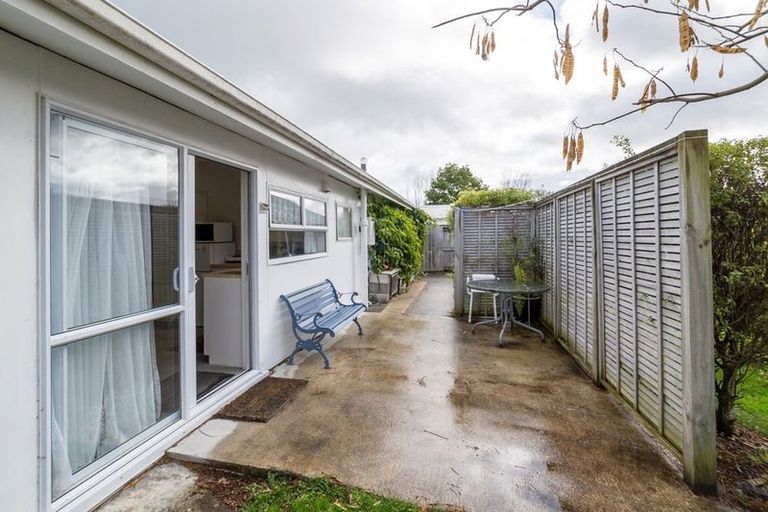 Photo of property in 14 Humphries Street, Greytown, 5712