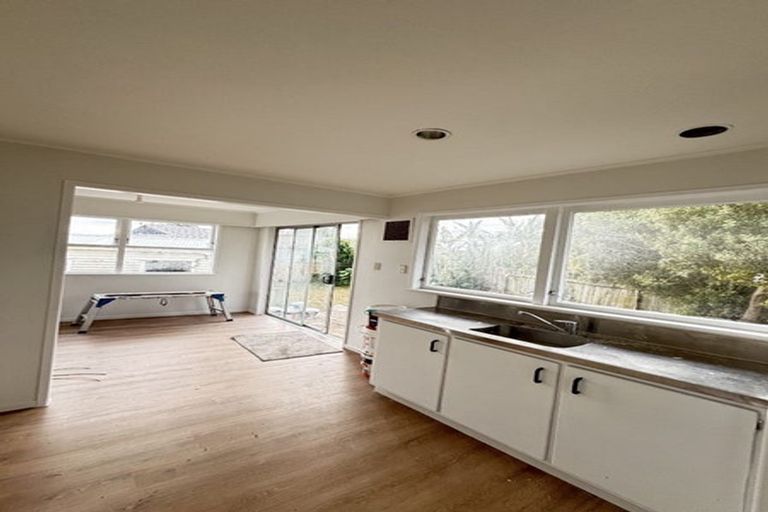 Photo of property in 1 Fairlight Place, Manurewa, Auckland, 2102