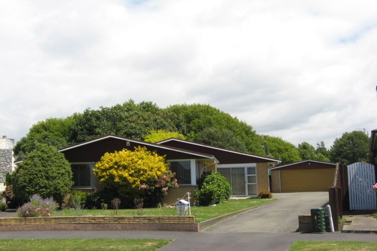 Photo of property in 16 Gow Place, Woolston, Christchurch, 8062