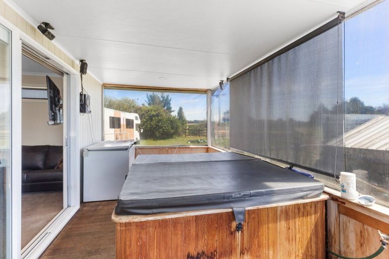 Photo of property in 229 Koputaroa Road, Koputaroa, Levin, 5575