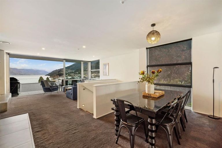 Photo of property in The Beeches Apartments, 12/60 Hallenstein Street, Queenstown, 9300