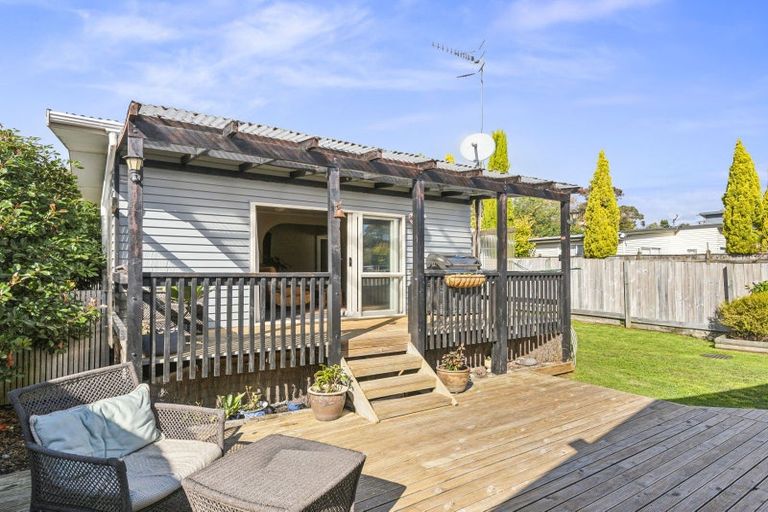 Photo of property in 43 Leinster Avenue, Raumati South, Paraparaumu, 5032
