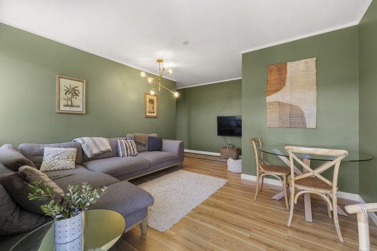 Photo of property in 18 Upper Bow Street, Raglan, 3225