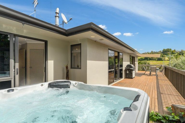 Photo of property in 3 Talbot Place, Welcome Bay, Tauranga, 3112