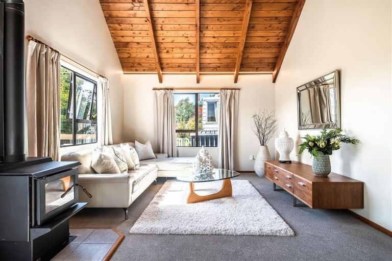 Photo of property in 119 Arran Road, Browns Bay, Auckland, 0630