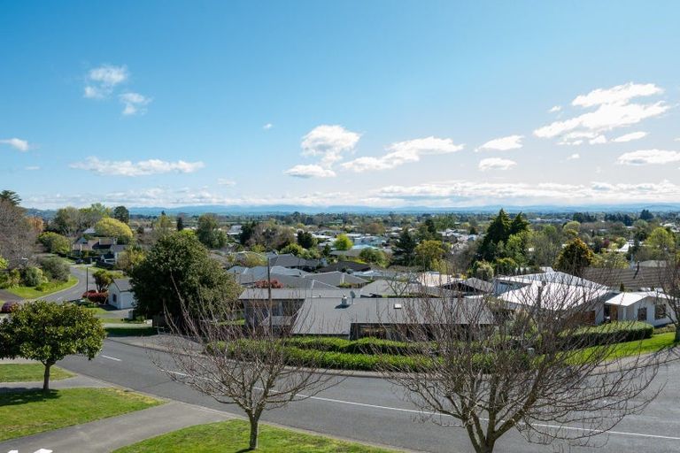 Photo of property in 15 Iona Road, Havelock North, 4130