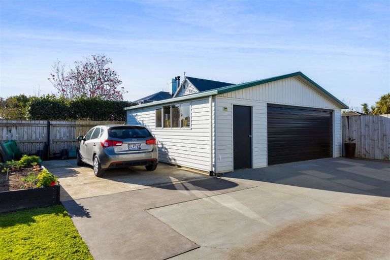 Photo of property in 212b Carrington Street, Vogeltown, New Plymouth, 4310
