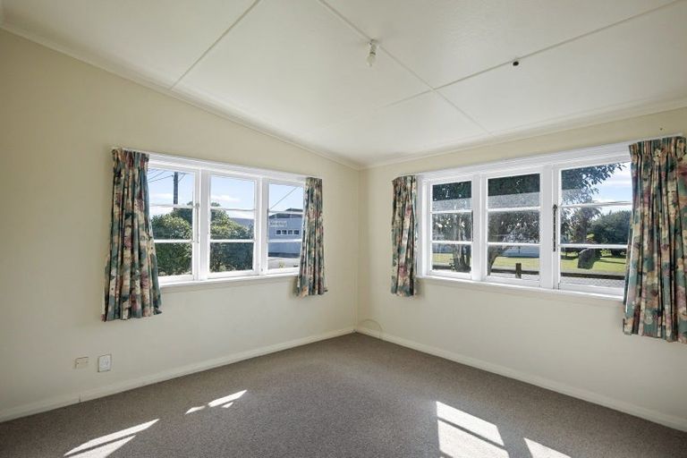 Photo of property in 26 Power Street, Levin, 5510