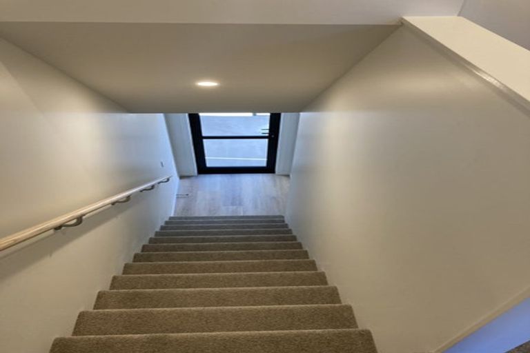 Photo of property in 3/16 Molesworth Street, Taita, Lower Hutt, 5011