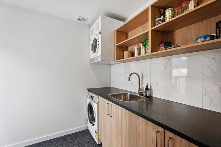 Photo of property in 8 Pounamu Avenue, Albert Town, Wanaka, 9305