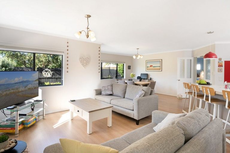 Photo of property in 40 Pacific Cove Drive, Papamoa Beach, Papamoa, 3118