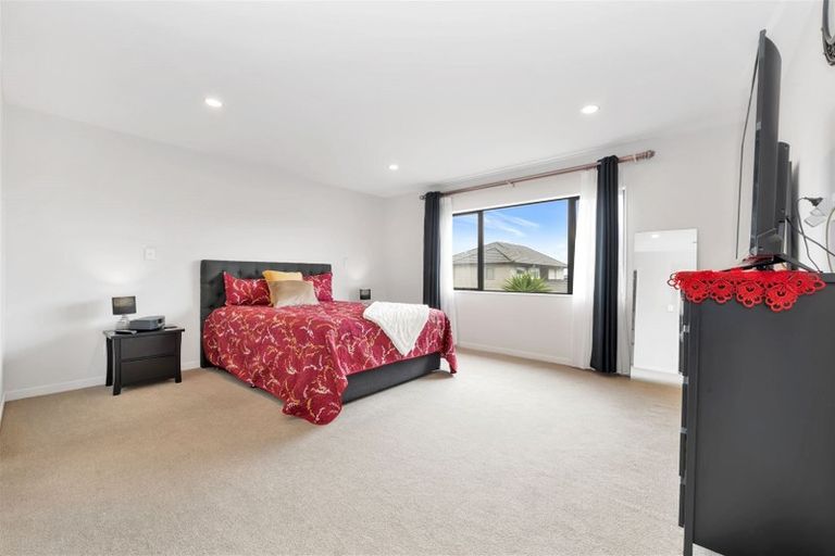Photo of property in 16 Listack Drive, Flat Bush, Auckland, 2019