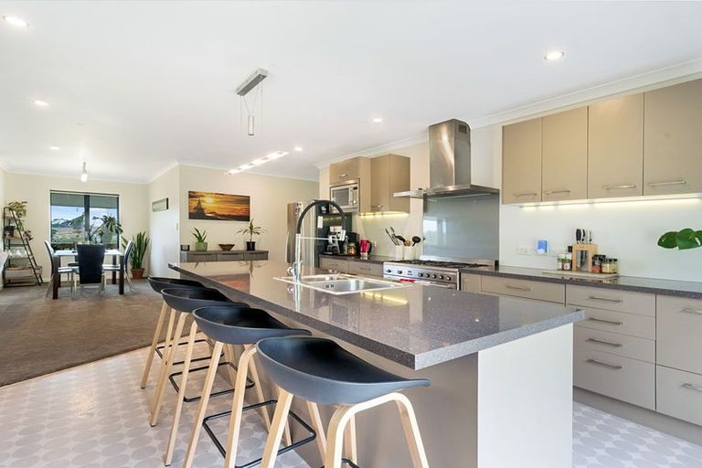 Photo of property in 141 Mangakura Road, Helensville, 0875