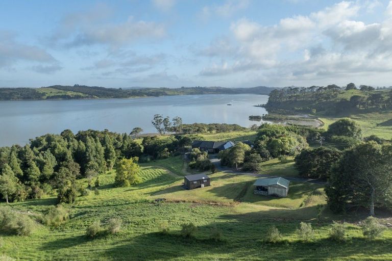 Photo of property in 193 Shegadeen Road, Wharehine, Wellsford, 0973