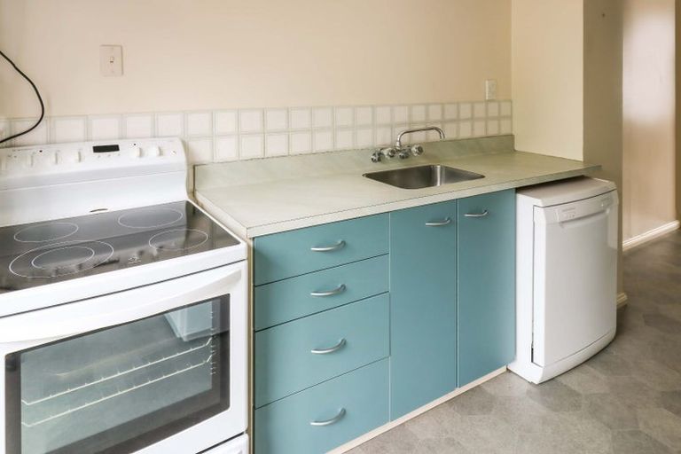 Photo of property in 23 Saint Columbans Grove, Boulcott, Lower Hutt, 5010