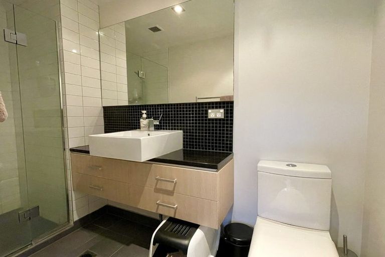 Photo of property in 2a/15 Fleet Street, Eden Terrace, Auckland, 1021