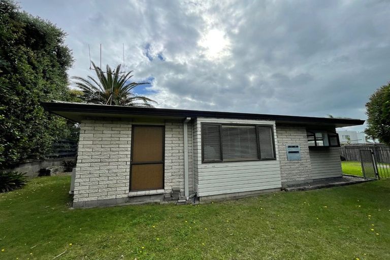 Photo of property in 1 Hart Street, Mount Maunganui, 3116