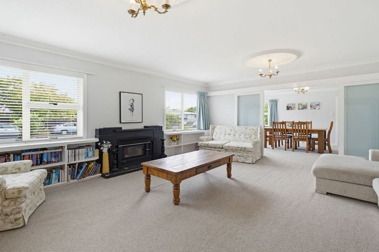 Photo of property in 5 Sheffield Street, Awapuni, Palmerston North, 4412
