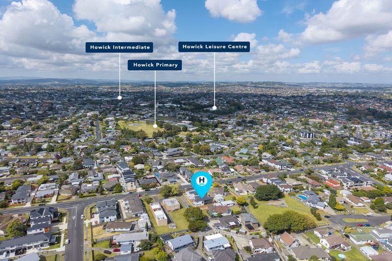 Photo of property in 60c Hutchinsons Road, Bucklands Beach, Auckland, 2014
