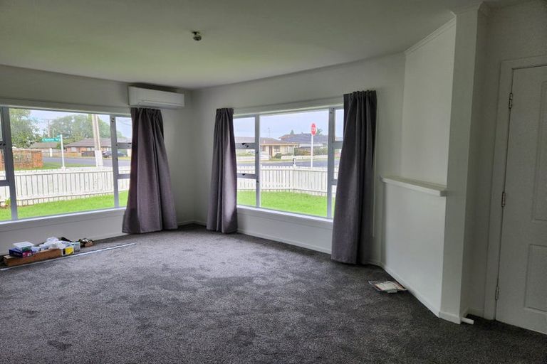 Photo of property in 1/6 Opaheke Road, Papakura, 2110