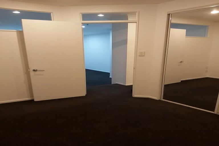 Photo of property in Terrace Garden Apartments, 10e/120 The Terrace, Wellington Central, Wellington, 6011