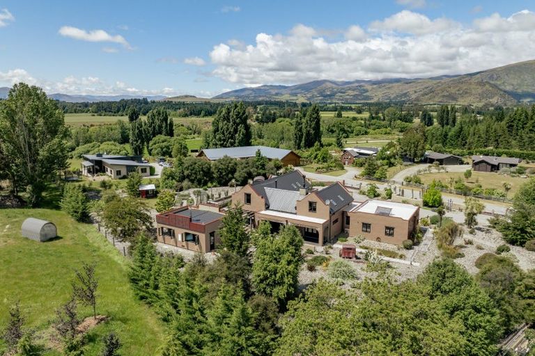 Photo of property in 9 Balneaves Lane, Albert Town, Wanaka, 9382