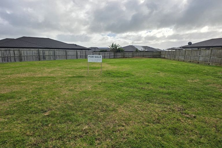 Photo of property in 81 Mclarin Road, Glenbrook, 2681