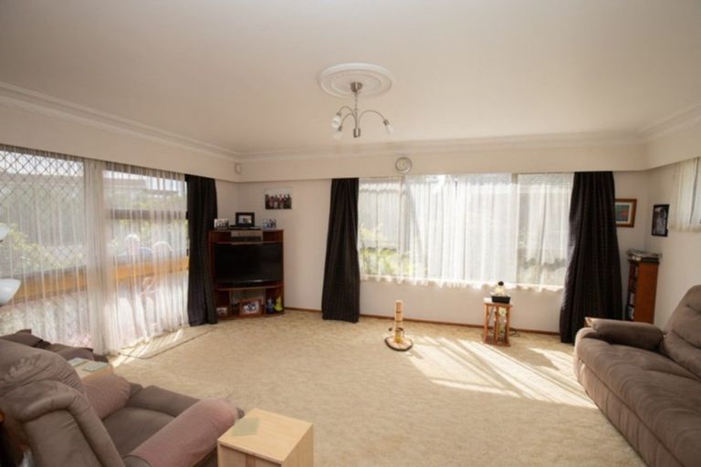 Photo of property in 38 Paul Drive, Ngatea, 3503