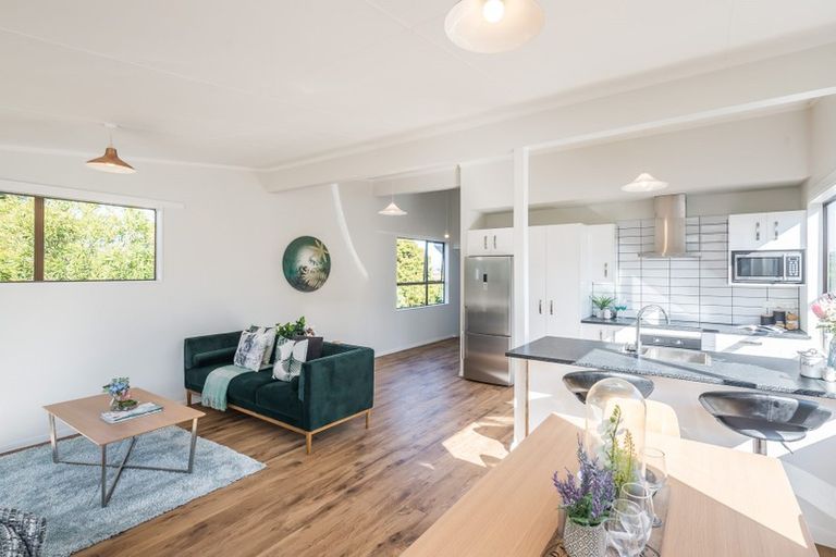 Photo of property in 73 Golf Road, Paraparaumu Beach, Paraparaumu, 5032