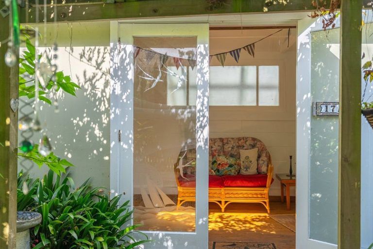 Photo of property in 17 Makora Road, Otaihanga, Paraparaumu, 5036