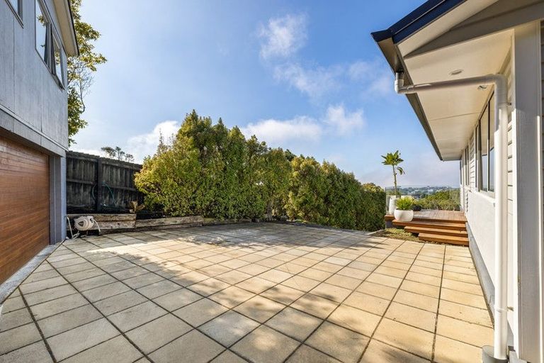 Photo of property in 170 Mount Pleasant Road, Mount Pleasant, Christchurch, 8081