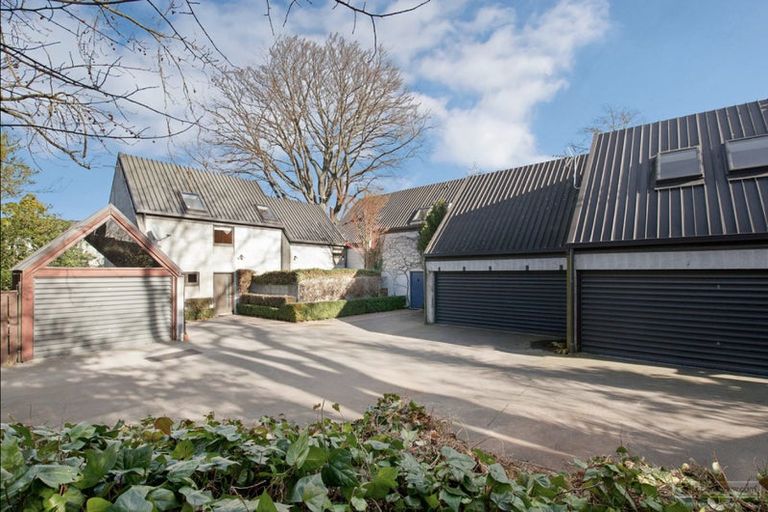 Photo of property in 2/37a Holmwood Road, Merivale, Christchurch, 8014