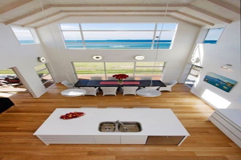 Photo of property in 51 One Tree Point Road, One Tree Point, 0118