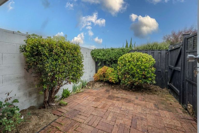 Photo of property in 2/310 Bucklands Beach Road, Bucklands Beach, Auckland, 2012