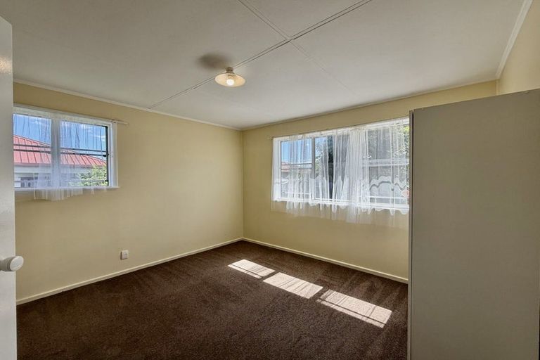 Photo of property in 2/10 Taka Street, Takanini, 2112