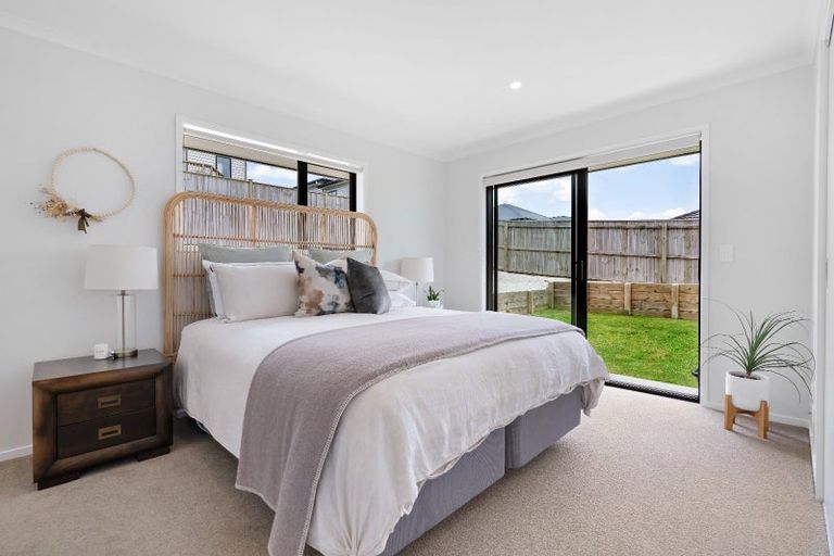 Photo of property in 27 Harriet Johnston Drive, Pokeno, 2402