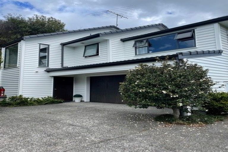 Photo of property in 11d Langana Avenue, Browns Bay, Auckland, 0630